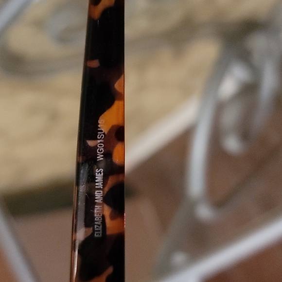 🆕️Elizabeth And James - Picture 3 of 6